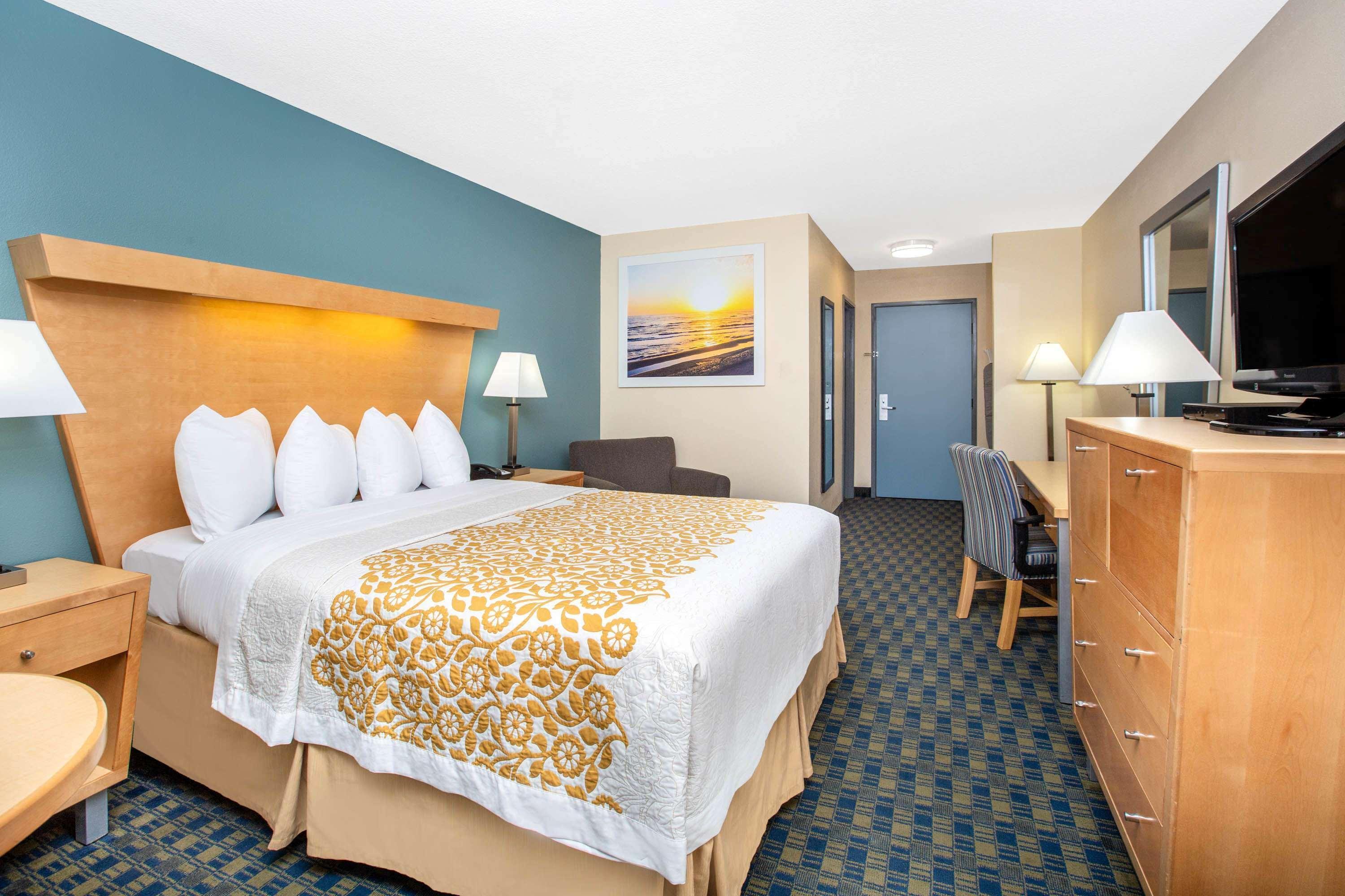 Days Inn By Wyndham Woodland Ngoại thất bức ảnh