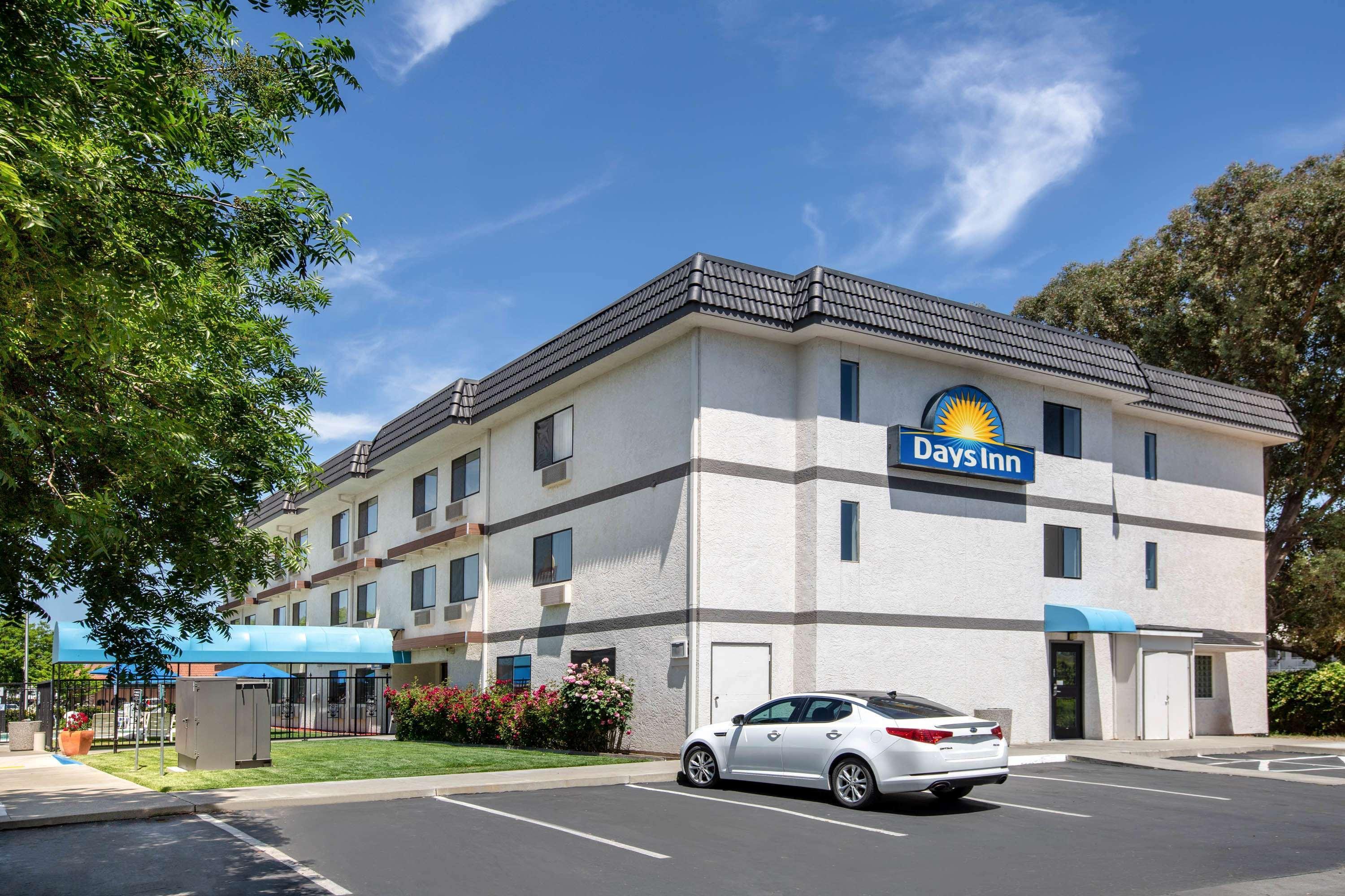 Days Inn By Wyndham Woodland Ngoại thất bức ảnh