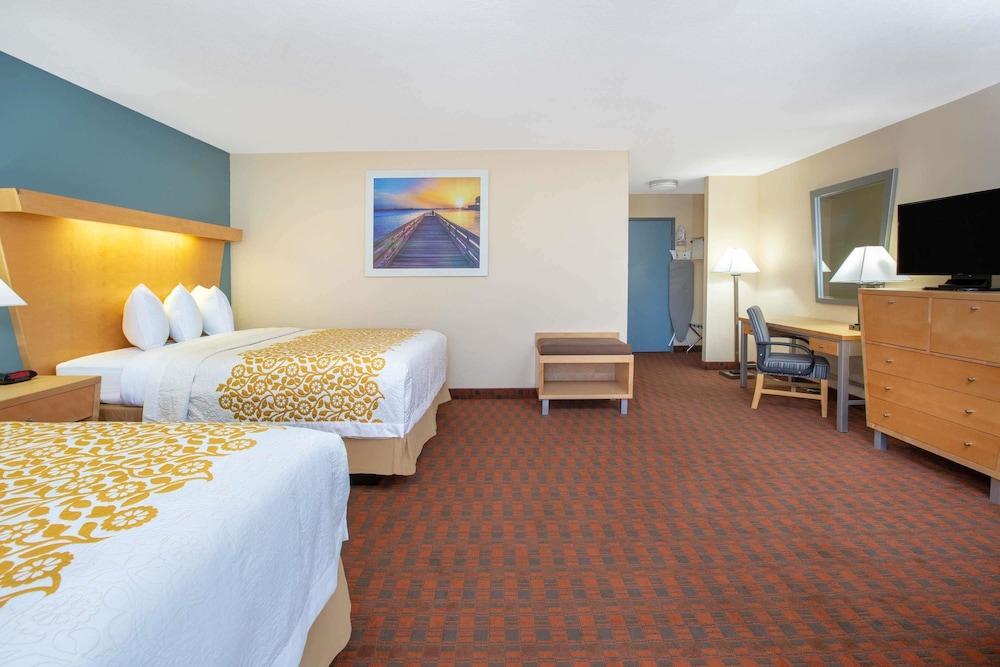 Days Inn By Wyndham Woodland Ngoại thất bức ảnh